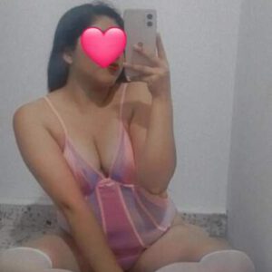 Chica nueva joven recién llegada