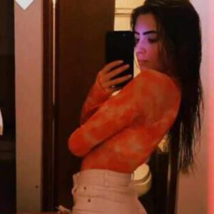 CHICA JOVEN CUBANA CALIENTE