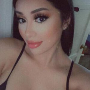 hola soy britt una latina puro fuego
