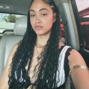 hermosa joven dulce caliente latina