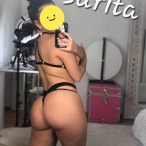 Sarita, catrachita hermosa. 7 quiebres tu sabes 😋 😋 😋