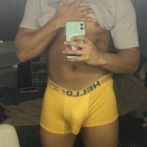 Dotado grande y lechero joven