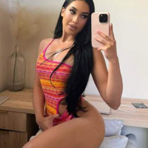 La diosa bailaría sénxuales lista para ser devorada