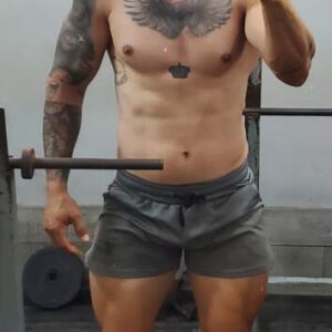 Chico cubano activo dotado busca Shugar