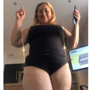 Milf gordita sin depilar