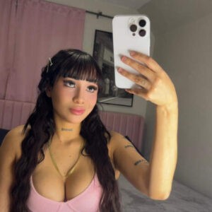 Hola 👋 chicos 😇me llamo yulissa 💖buscando much